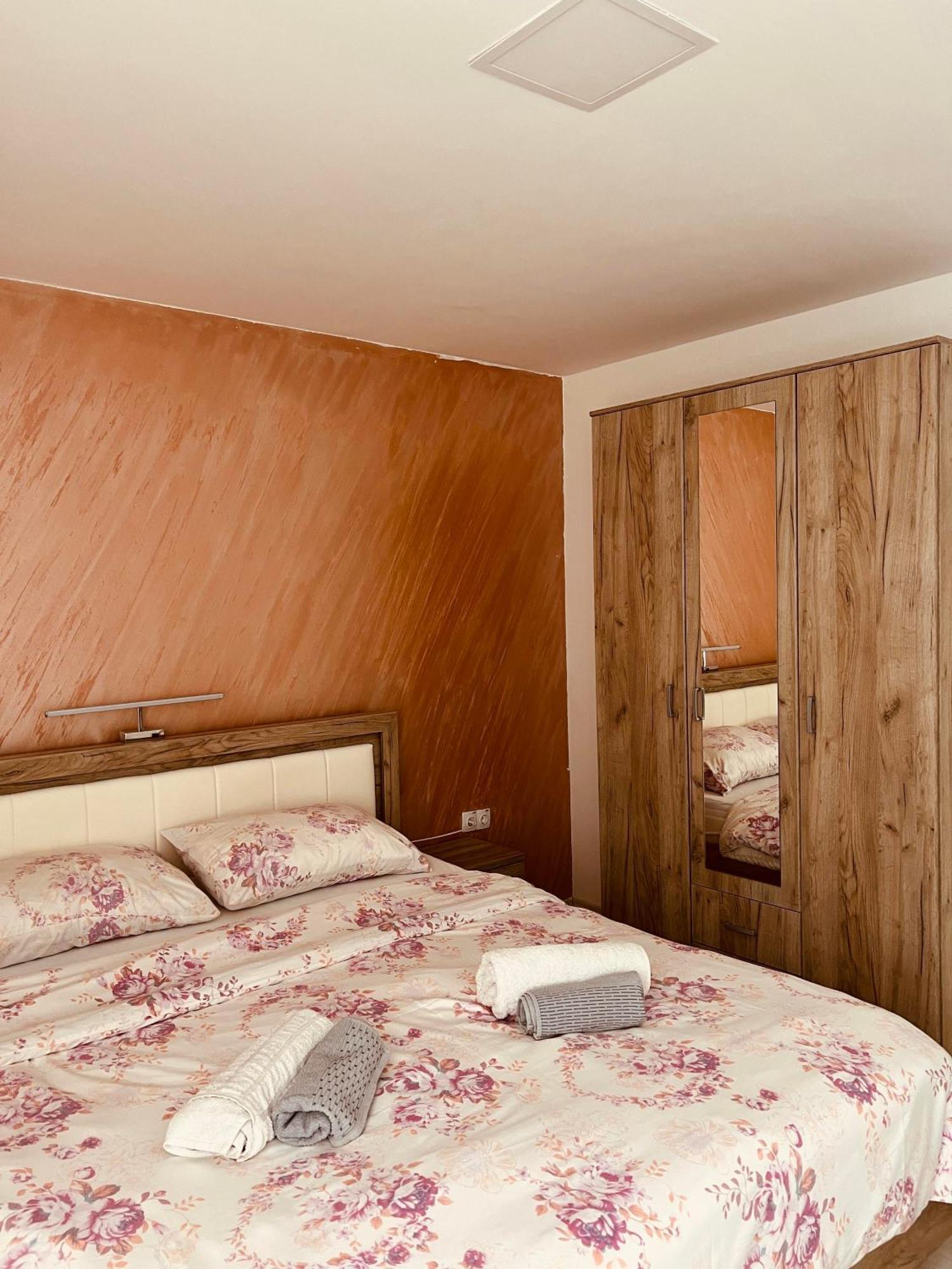 Zeleni Dvor Bed & Breakfast ริบาร์สกาบานยา ภายนอก รูปภาพ